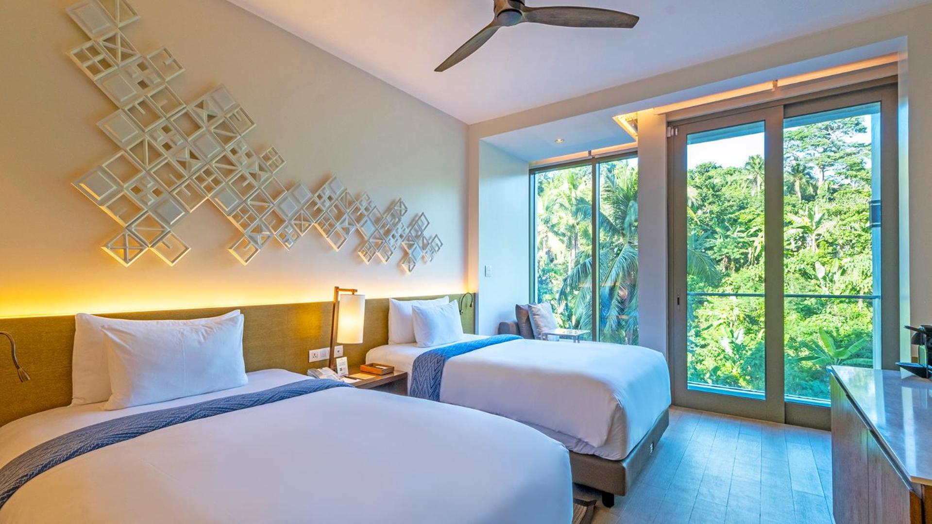 Crimson Resort And Spa Boracay Yapak Esterno foto
